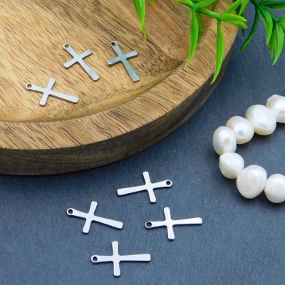 Zawieszka krzyżyk stal nierdzewna 15.5x9.5mm ciemna srebrna (1szt.)