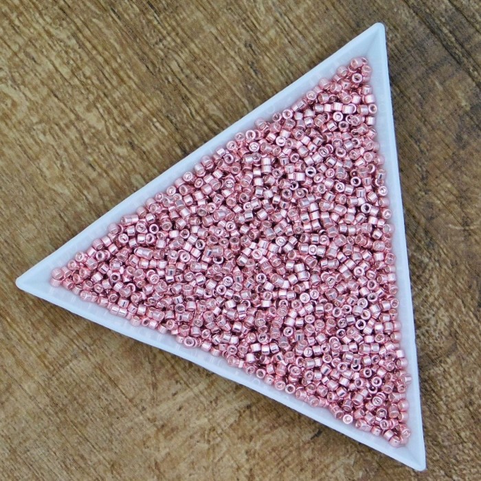 koraliki-miyuki-delica-11-0-db0418-galvanized-lt-rose-dyed