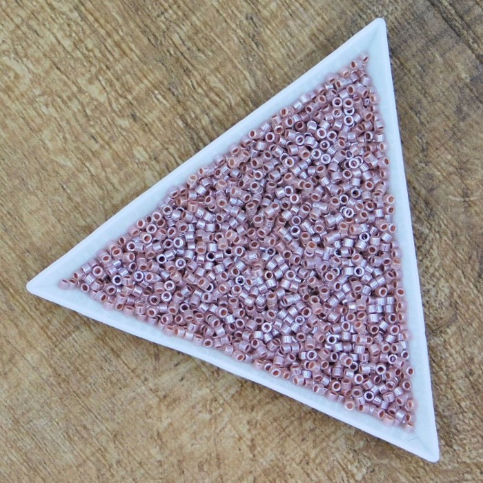 koraliki-miyuki-delica-11-0-db0256-taupe-luster-bizuteria-diy