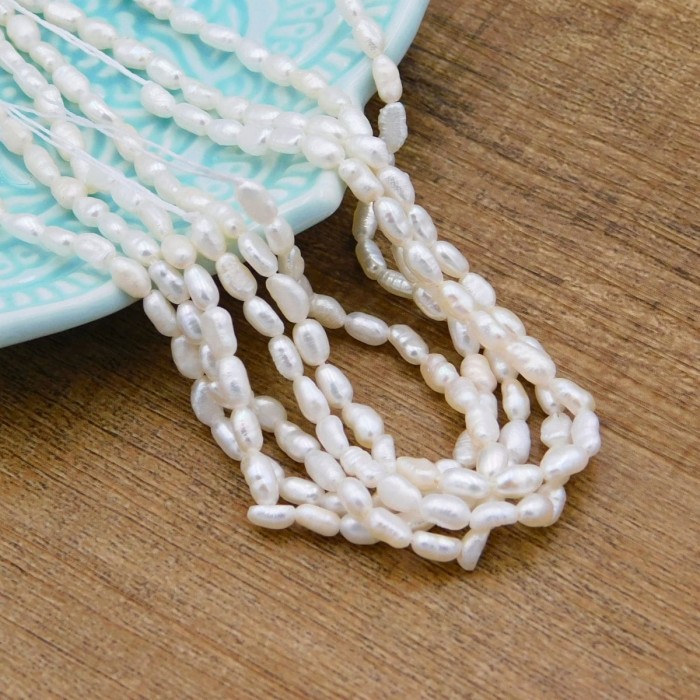 perla-slodkowodna-barokowa-oliwka-5mm-kremowo-biala-kolczyki-naszyjniki-handmade-koraliki-do-bransoletek