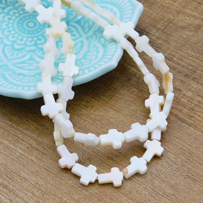 Masa perłowa krzyżyki 10x8x3mm biało-kremowe (4szt.)