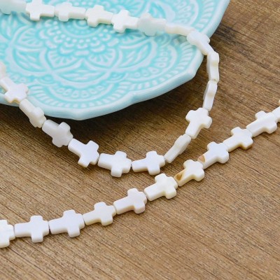 Masa perłowa krzyżyki 10x8x3mm biało-kremowe (4szt.)