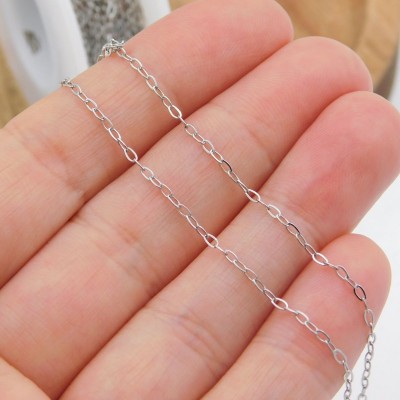 Łańcuszek ze stali chirurgicznej owal płaski 2.4x1.4mm ciemny srebrny 1metr