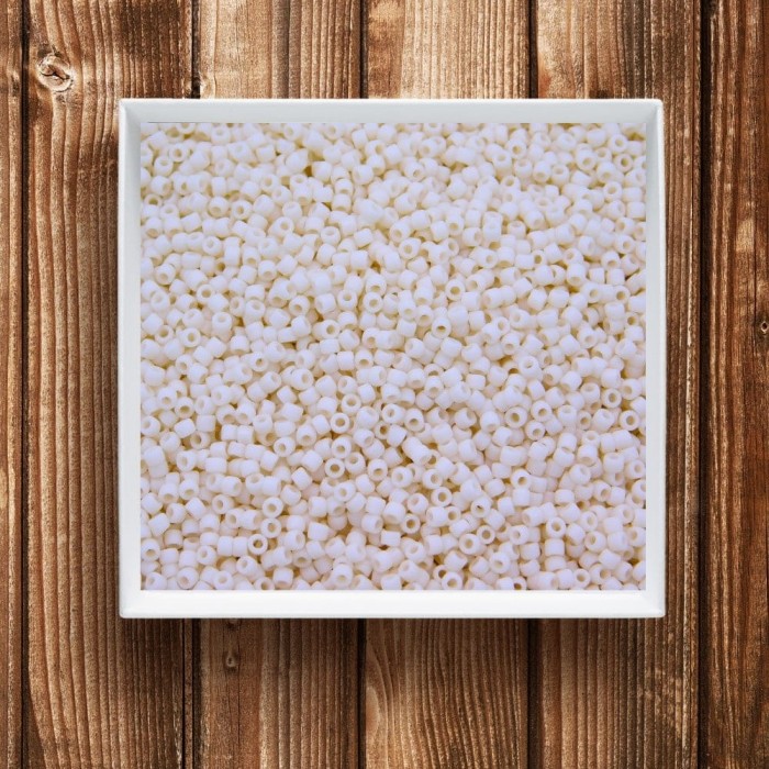 toho-koraliki-round-15-0-opaque-frosted-lt-beige-jasny-bez-matowy