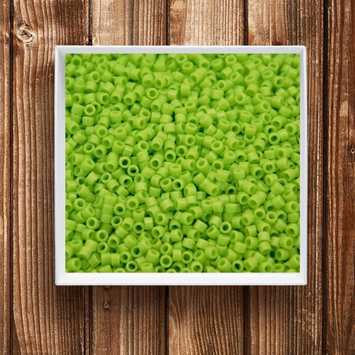 koraliki-cylindryczne-toho-treasure-11-0-opaque-sour-apple-1.8mm-limonkowe