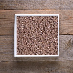 Miyuki Delica 11/0 DB2271 Opaque Glazed Lavender (5g)