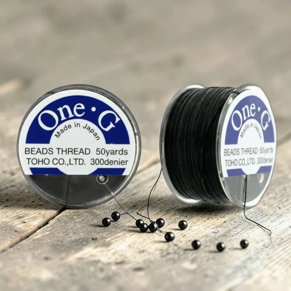 nici-toho-one-g-black-beading-sutasz-krosno