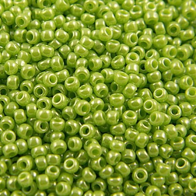 TOHO Round 11/0 Opaque-Lustered Sour Apple (10g)