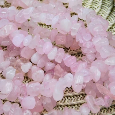koraliki-kwarc-rozowy-dlugi-sznur-sieczka-komponenty-handmade