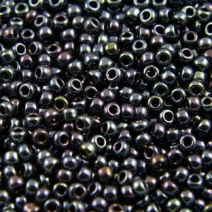 TOHO Round 15/0 Metallic Cosmos (5g)