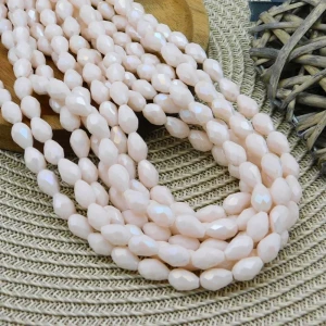 Krople łezki fasetowane ze szkła 11x7.5mm kremowe ecru AB (20szt.)