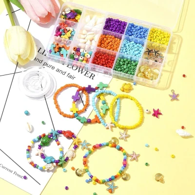 bransoletki-z-kolorowych-koralikow-i-muszelek