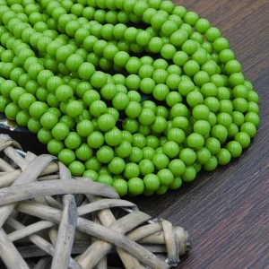 Zielone koraliki szklane 6 mm kulki nieprzezroczyste do biżuterii Handmade (65szt.)