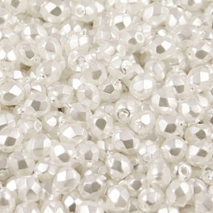 Czeskie koraliki szklane Fire Polish 3mm Coated - White Pearl (40szt.)