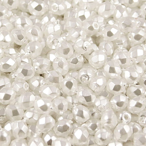 biale-perlowe-koraliki-szklane-fasetowane-3mm