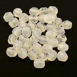 Czeskie koraliki szklane Fire Polish 3mm Milky White (40szt.)