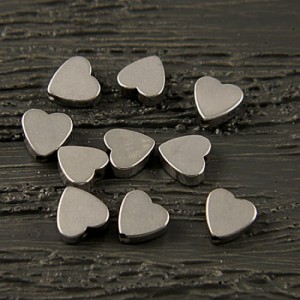 Hematyt serca 6mm ciemne srebrne (10szt.)