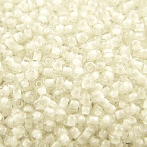 Koraliki TOHO Round 11/0 Inside-Color Crystal/Snow Lined (10g)