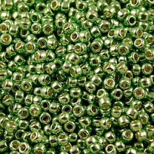 Koraliki TOHO Round 11/0 Permanent Finish - Galvanized Green Apple (10g)