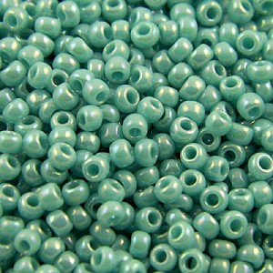 Koraliki TOHO Round 15/0 Opaque-Rainbow Turquoise (5g)