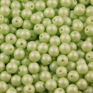 Czeskie koraliki szklane kulki 4mm Powdery Pastel Lime (40szt.)