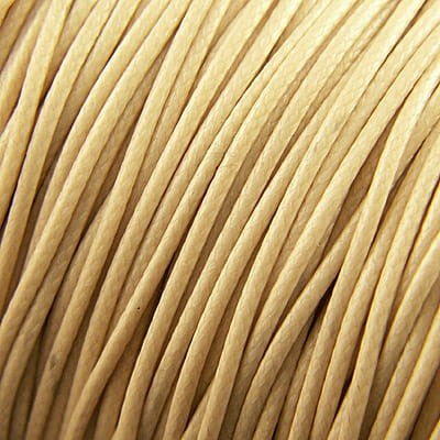 Sznurek lakierowany błyszczący 1mm kremowy (3metry)