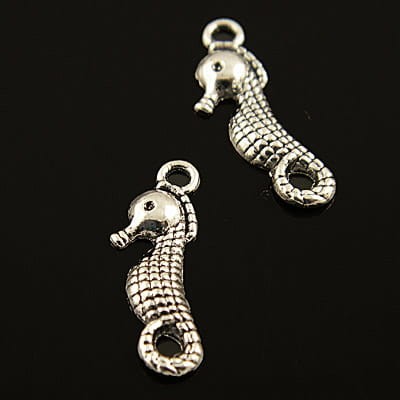 Zawieszka konik morski z metalu 23x7mm ciemny srebrny (4szt)
