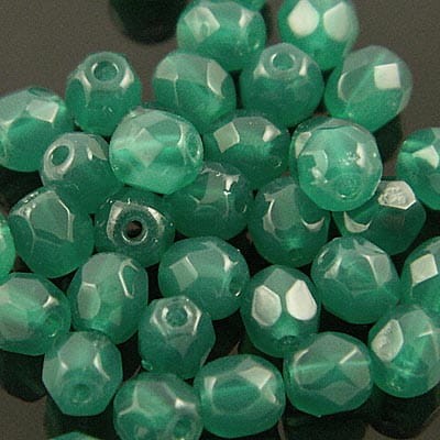 czeskie-koraliki-szklane-fire-polish-4mm-alabaster-malachite-green-zielone