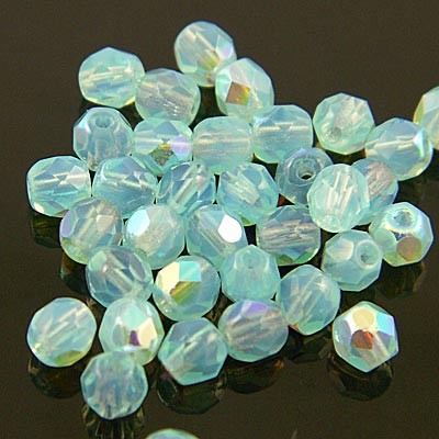 czeskie-koraliki-szklane-fire-polish-4mm-milky-aquamarine-ab-blekitne