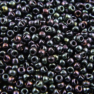 TOHO Round 8/0 Metallic Nebula (10g)