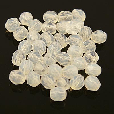 Koraliki Fire Polish ze szkła 4mm Milky White (40szt.)