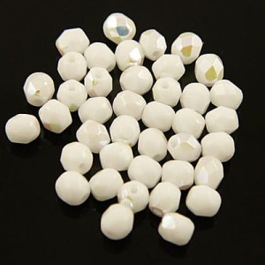 Czeskie koraliki szklane Fire Polish 4mm Opaque White AB (40szt.)