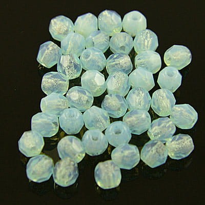 mleczno-turkusowe-koraliki-szklane-fire-polish-4mm-milky-aquamarine
