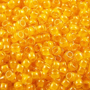 TOHO Round 8/0 Luminous Neon Tangerine (10g)