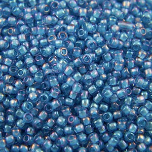 Koraliki TOHO Round 11/0 Inside-Color Lt Sapphire/Opaque Blue Lined (10g)
