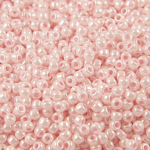 drobne-koraliki-szklane-toho-round-11-0-opaque-lustered-baby-pink-jasny-roz-haft