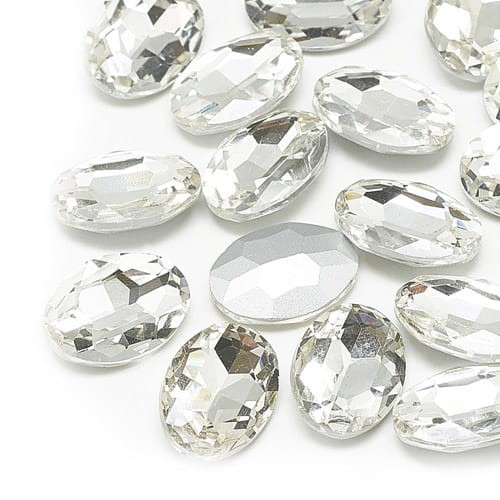 Kaboszon owal fasetowany ze szkła 18mmx13mm przezroczysty (1szt)