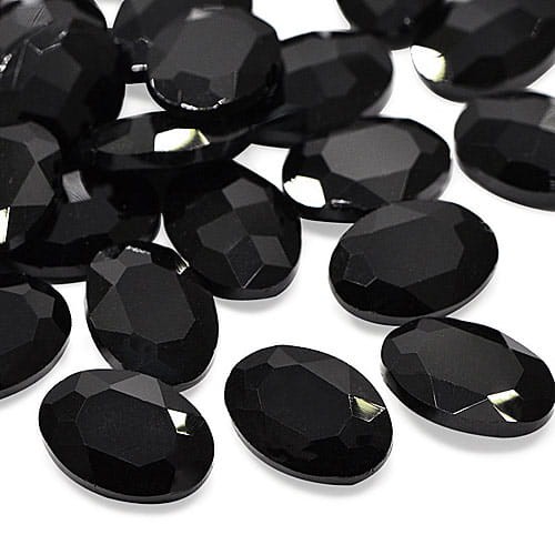 Kaboszon owal fasetowany ze szkła 18x13x5mm czarny (1szt.)