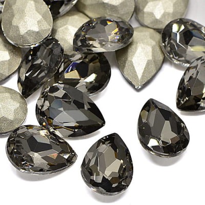 Kaboszon łza fasetowana ze szkła 18x13x5mm szary (1szt)