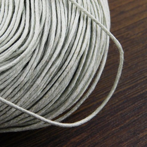 Sznurek bawełniany woskowany 1mm jasny szary (5m)
