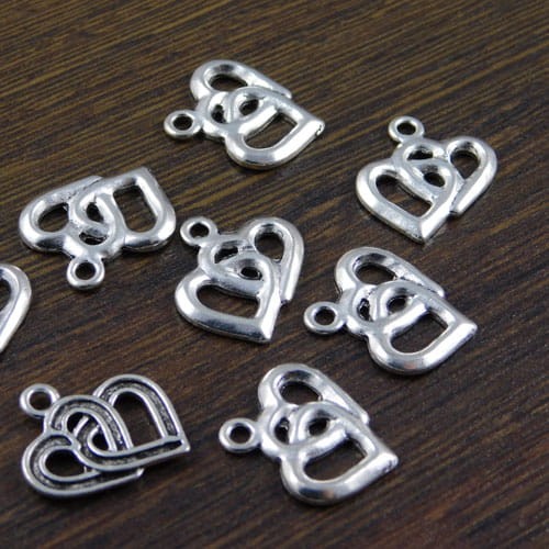Zawieszka serca z metalu 19x18mm ciemna srebrna (4szt.)
