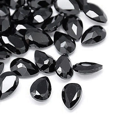 Kaboszon łza fasetowana ze szkła 18x13x5mm czarny (1szt.)