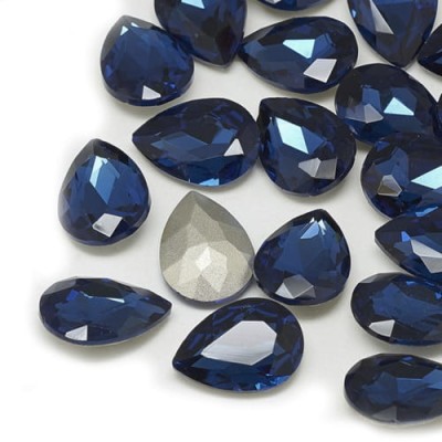 Kaboszon łza fasetowana ze szkła 18x13x5mm granatowy (1szt.)
