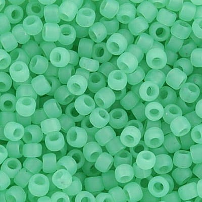 TOHO Round 8/0 Ceylon Frosted Celery (10g)