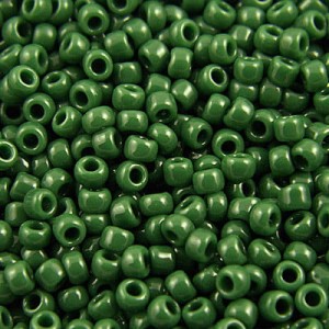 TOHO Round 15/0 Opaque Pine Green (5g)