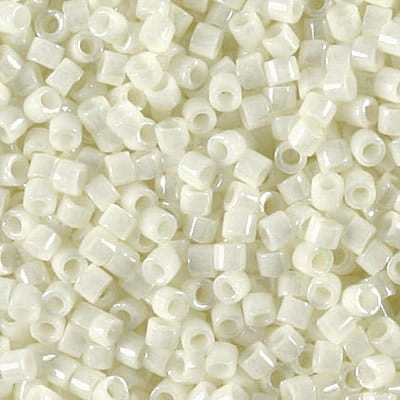 Miyuki Delica 11/0 DB0203 Ceylon Cream (5gram)