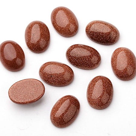 Kaboszon Piasek Pustyni owal 18-19x13x6mm (1szt.)