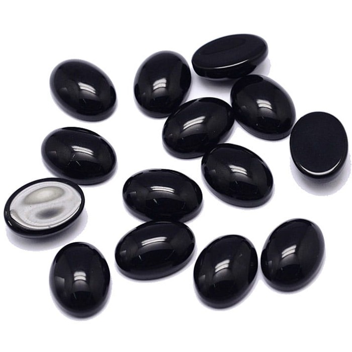 Kaboszon owal ze szkła 18x13mm czarny (1szt.)
