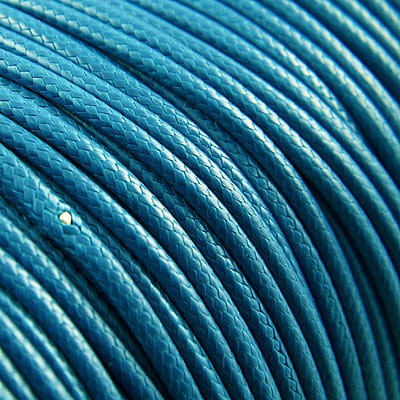 Sznurek lakierowany błyszczący 1.5mm niebieski (3metry)