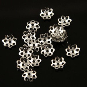 Nakładki czapeczki na koraliki ażurowe kwiatki metalowe 6x1mm ciemne srebro (100 szt.)